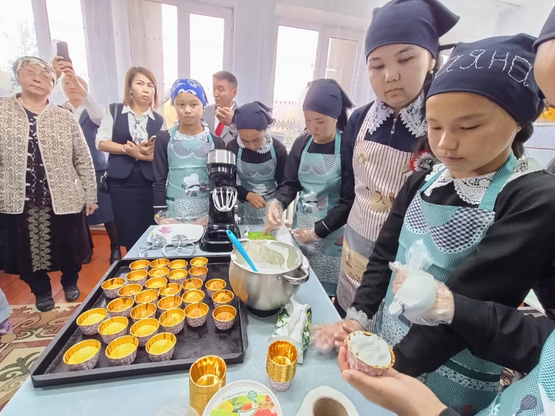 ТАЛАСТА ОКУУЧУЛАРДЫН ИННОВАЦИЯЛЫК ДОЛБООРЛОРУ КООМЧУЛУККА ТААНЫШТЫРЫЛДЫ