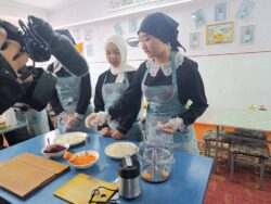 ТАЛАСТА ОКУУЧУЛАРДЫН ИННОВАЦИЯЛЫК ДОЛБООРЛОРУ КООМЧУЛУККА ТААНЫШТЫРЫЛДЫ