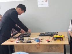 ТАЛАСТА ОКУУЧУЛАРДЫН ИННОВАЦИЯЛЫК ДОЛБООРЛОРУ КООМЧУЛУККА ТААНЫШТЫРЫЛДЫ