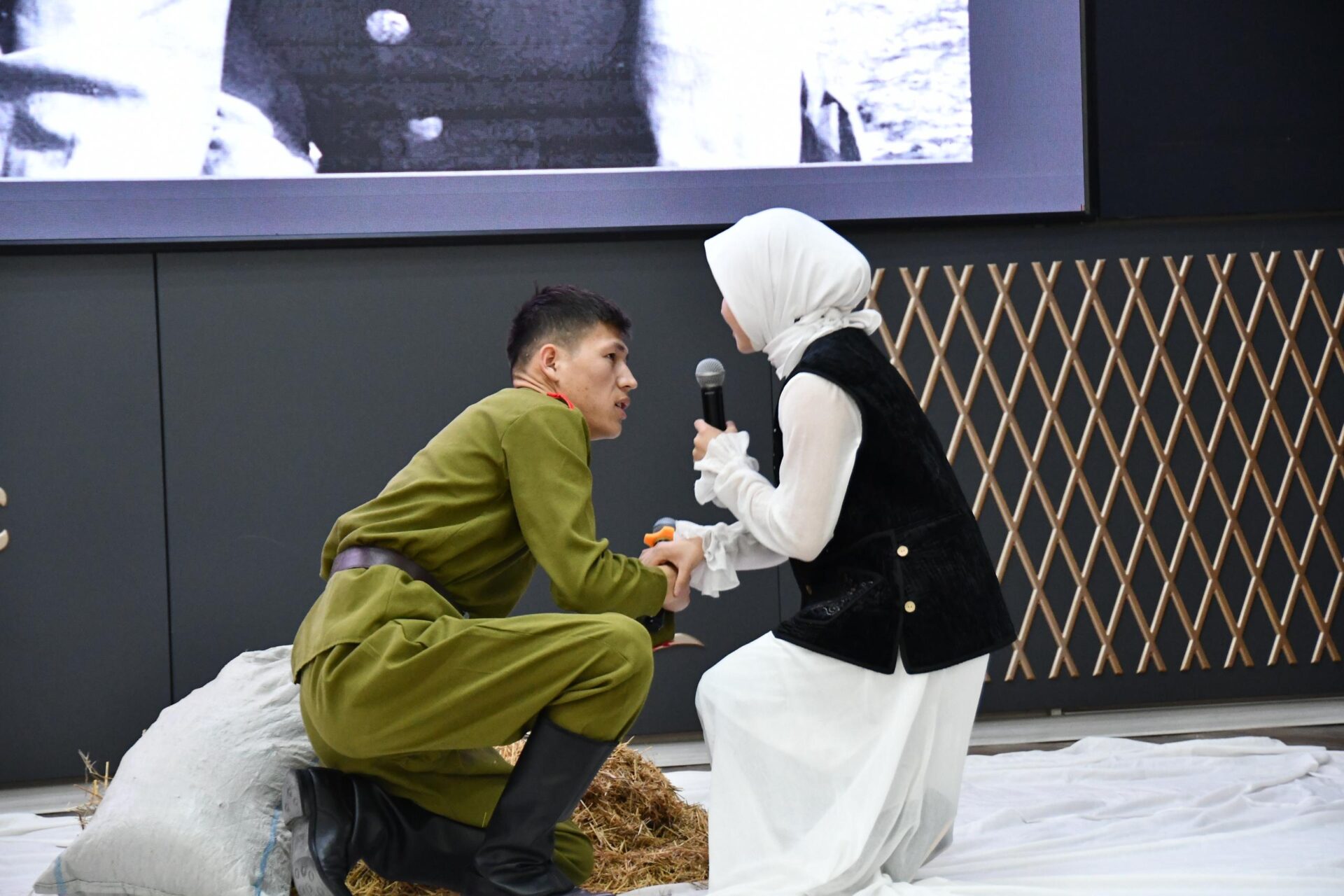 "ОРТО АЗИЯНЫН МЫКТЫ СТУДЕНТИ" КАНТИП МУГАЛИМ БОЛУУНУ ТАНДАДЫ?