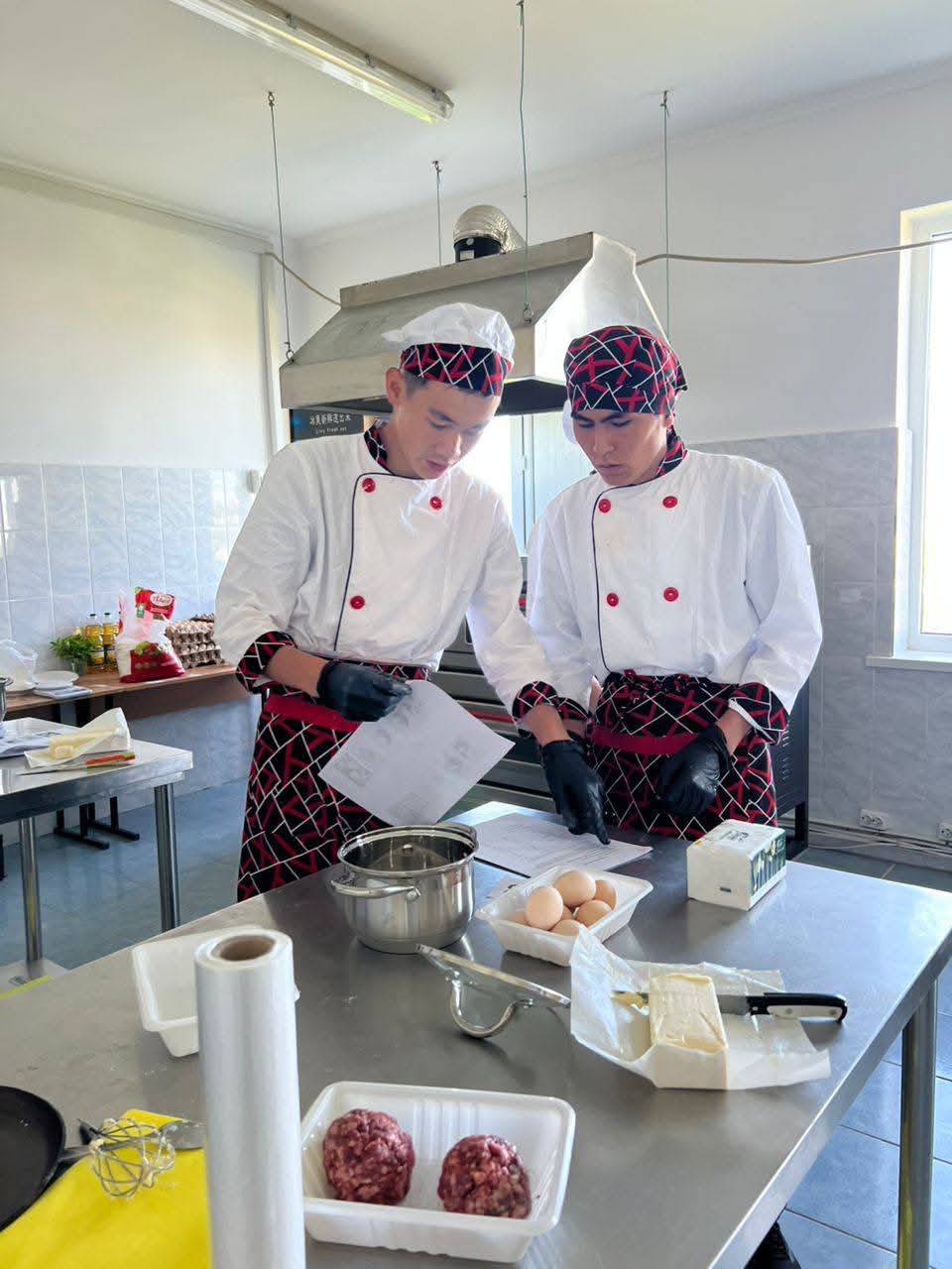 КЕСИПТИК БИЛИМ – ИЙГИЛИККЕ КӨПҮРӨ, КЕСИП ҮЙРӨН – КЕЛЕЧЕГИҢДИ ТҮПТӨ!