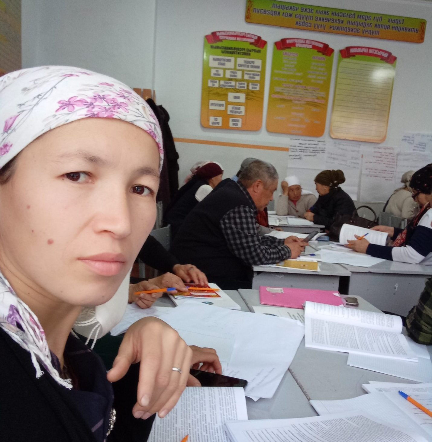 Ак баракка төгүлгөн эне жүрөгү