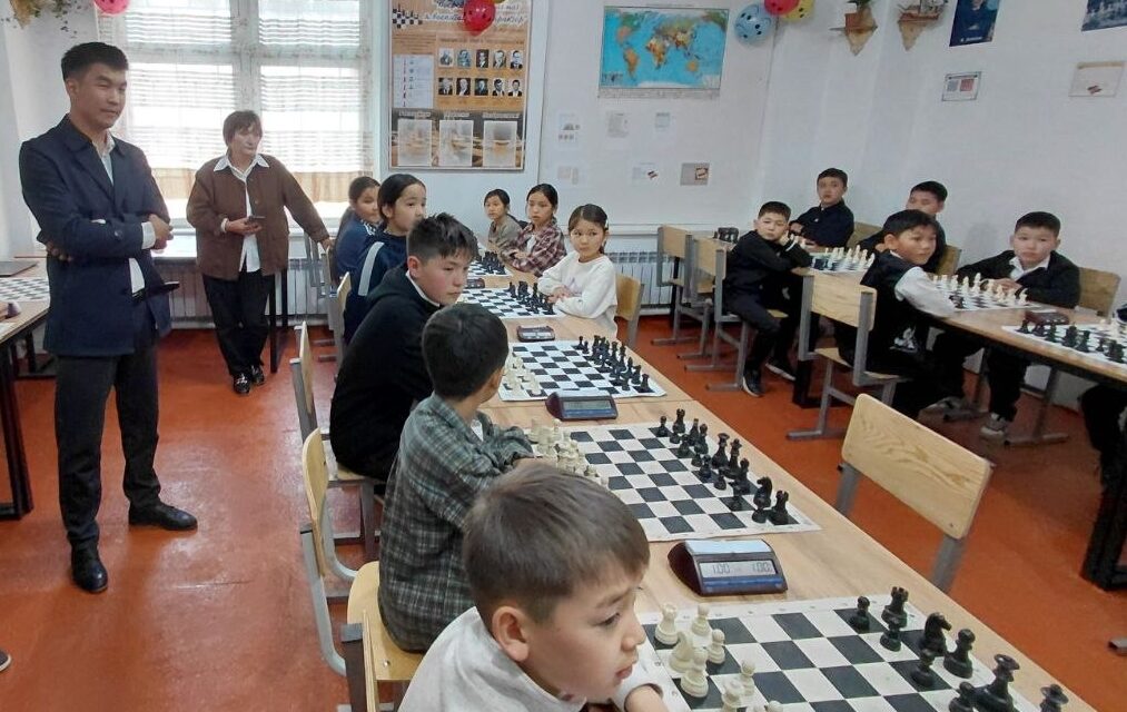 БИЛИМ БЕРҮҮНҮН ЖАҢЫ МҮМКҮНЧҮЛҮКТӨРҮ: «АЛТЫН ТҮЙҮН» ФИЛИАЛДАРЫ РЕГИОНДОРДУН КЕЛЕЧЕГИН КАНТИП ӨЗГӨРТҮҮДӨ