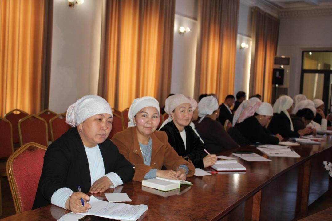 ОКУУ КИТЕПТЕРИ: АЙМАКТАРДАГЫ АЧЫК ДИАЛОГ