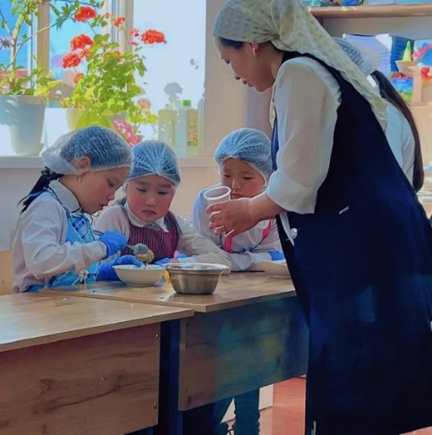 Сүттөн жасалган азыктар