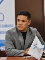 12 ЖЫЛДЫК БИЛИМ БЕРҮҮ: МҮМКҮНЧҮЛҮК БАР, БИРОК СИСТЕМАЛУУ КАДАМ ТАЛАП КЫЛЫНАТ