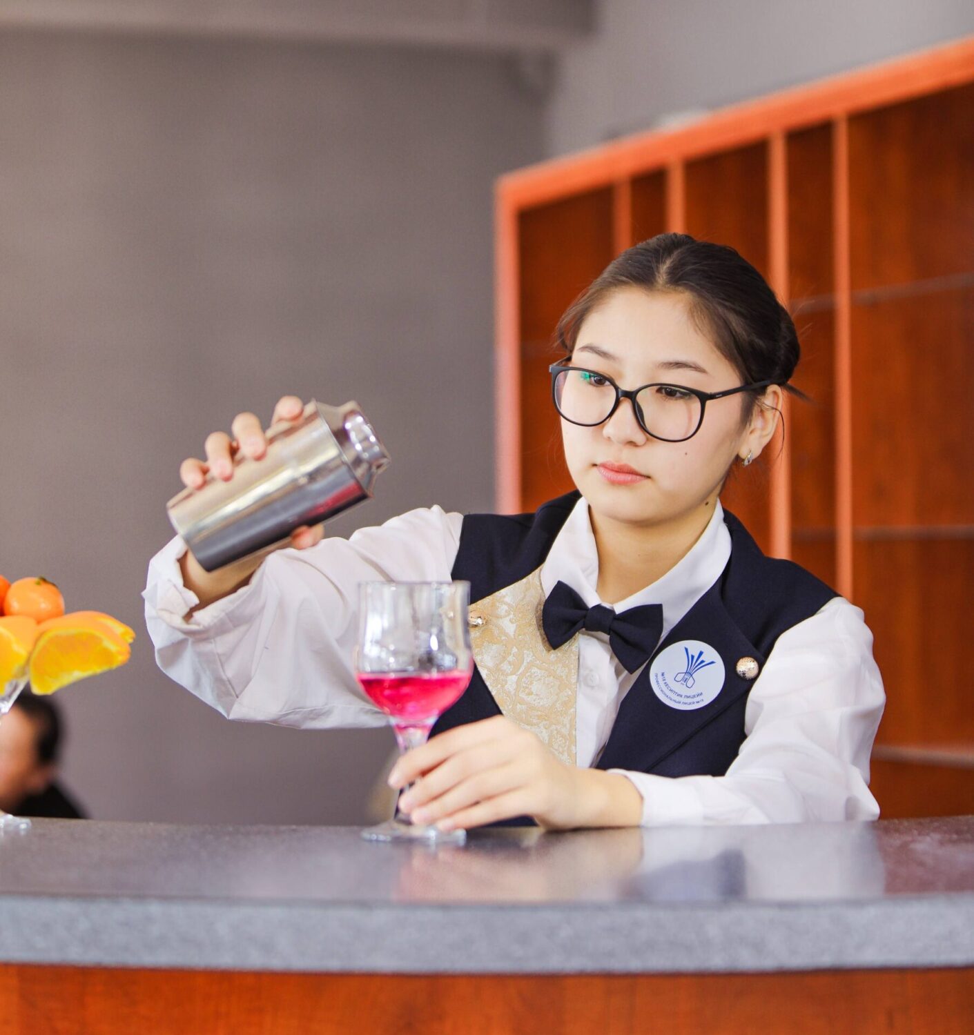 12 ЖЫЛДЫК БИЛИМ БЕРҮҮ: МҮМКҮНЧҮЛҮК БАР, БИРОК СИСТЕМАЛУУ КАДАМ ТАЛАП КЫЛЫНАТ