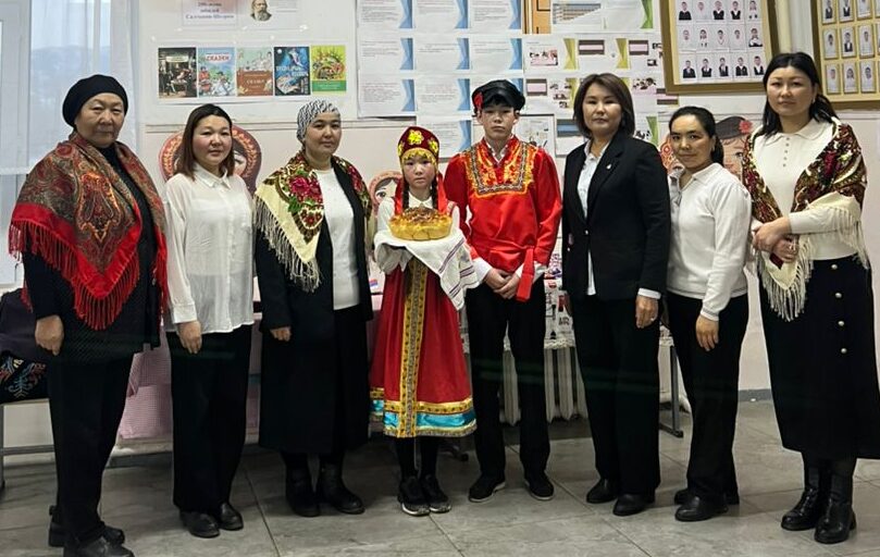 БАЛДАР ЖАНА ИНТЕРНЕТ:  МҮМКҮНЧҮЛҮК МЕНЕН КОРКУНУЧТУН ОРТОСУНДА