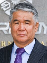 МУГАЛИМГЕ КОЛ КӨТӨРҮҮ — КЕЛЕЧЕККЕ КОЛ КӨТӨРҮҮ