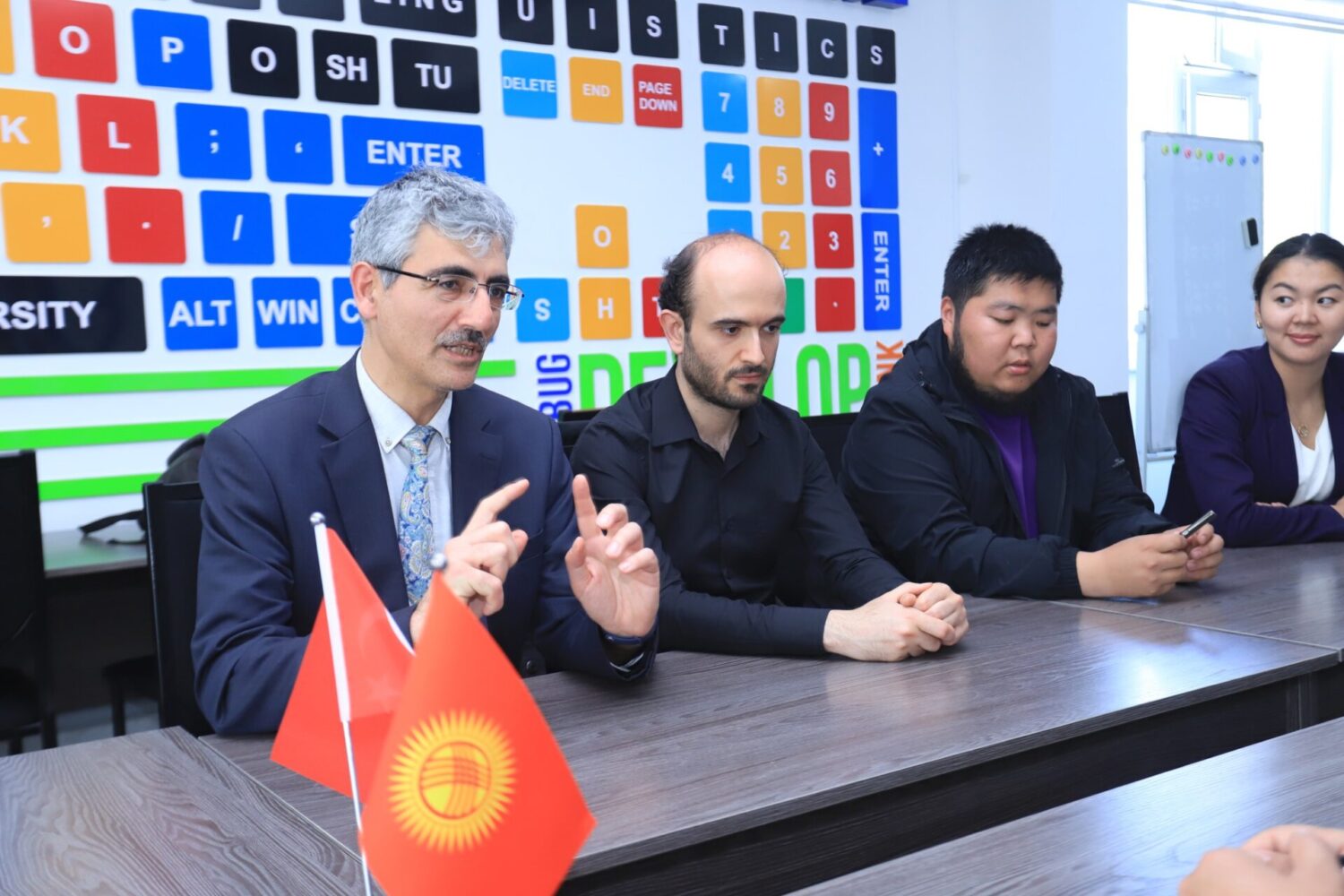 ТҮРКИЯНЫН ОКУМУШТУУЛАРЫ ОШТУДА