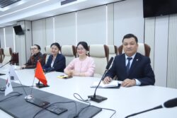 СУҢШИЛ УНИВЕРСИТЕТИНИН ӨКҮЛДӨРҮ ОШТУДА