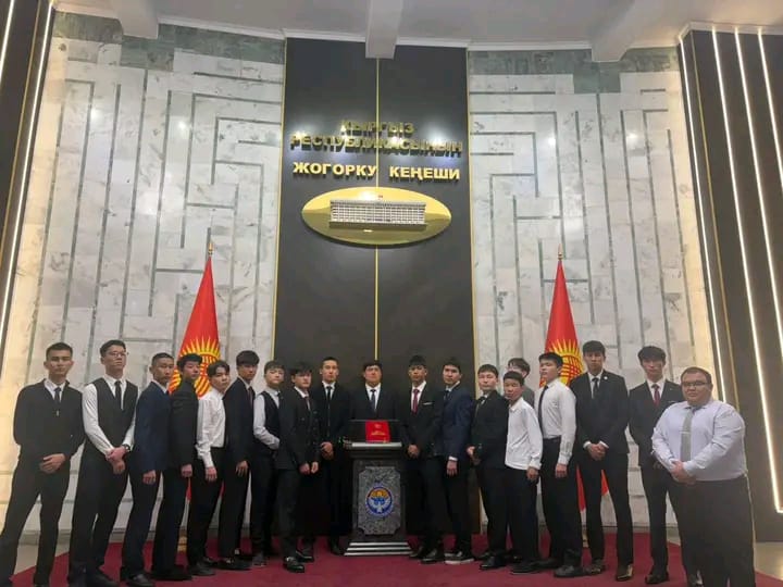 КЕЛЕЧЕККЕ ИШЕНИМ АРТКАН ЖАШТАР