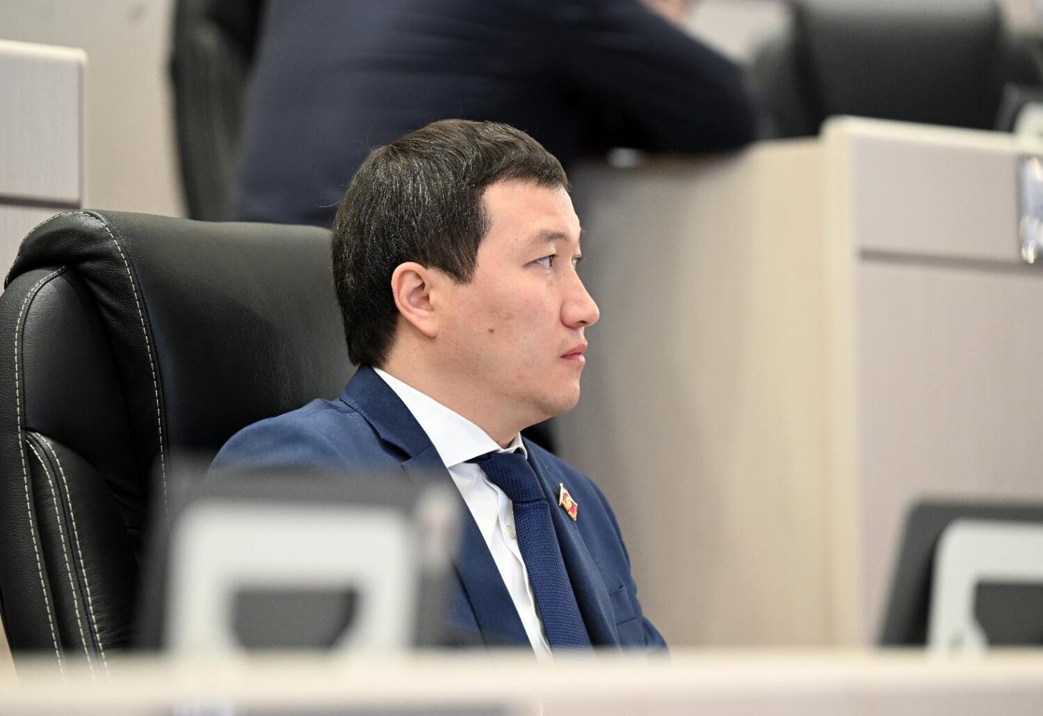 ЖОГОРКУ КЕҢЕШ БАЛА БАКЧАЛАРДЫ ӨНҮКТҮРҮҮГӨ 6 МЛН ДОЛЛАРДАН АШЫК КАРАЖАТ БӨЛҮҮНҮ КОЛДОДУ