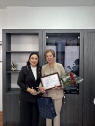 ОКУТУУНУН САПАТЫ ЖАНА МУГАЛИМДЕРДИ КОЛДОО ТАЛКУУЛАНДЫ