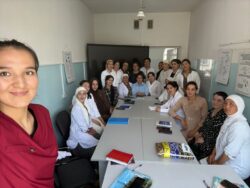 Мектепке чейинки уюмдардын медицина кызматкерлери окуудан өттү