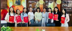 Кош дипломдуу билим берүү программасынын алгачкы бүтүрүүчүлөрү