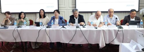 АГАРТУУ МИНИСТРИ: ЖАРАТМАН ЖАНА ӨНҮКТҮРҮҮЧҮ ОКУУ КИТЕПТЕРИН ЖАРАТЫШЫБЫЗ КЕРЕК