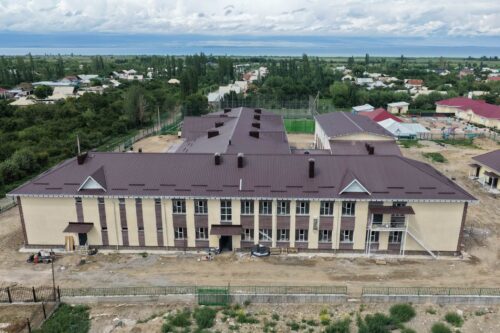 ЫСЫК-КӨЛ: ЖАҢЫ ОКУУ ЖЫЛЫНА ЖАҢЫ МЕКТЕП