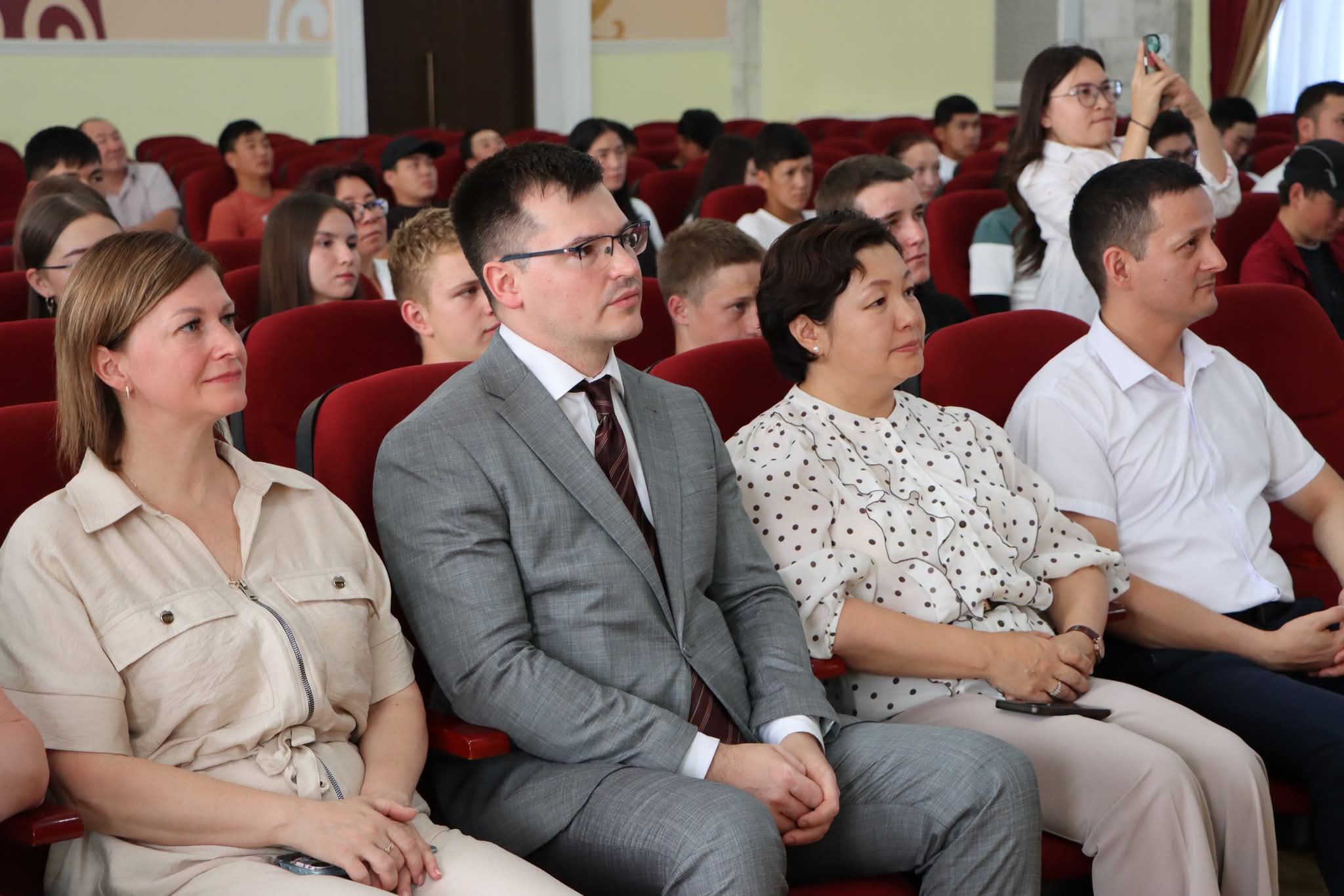 Агрардык билим берүүдөгү жаңы кадам: Кыргызстанда алгачкы жолу «АгроНТРИ – 2026» эл аралык сынагы өттү