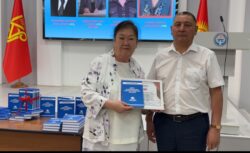 Ж. Баласагын атындагы КУУда «Кыргыз Республикасындагы педагогика илимдеринин докторлору» аттуу китептин бет ачары өткөрүлдү