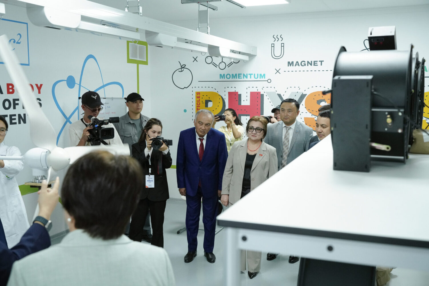 ШКУнун ЖАШ ОКУМУШТУУЛАРЫ ИЛИМИЙ КЫЗМАТТАШТЫКТЫН ЖАҢЫ БАГЫТТАРЫН АЧТЫ