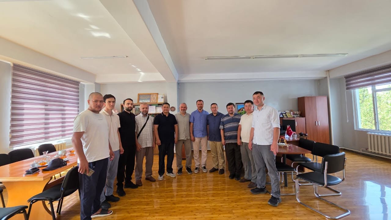 КОНЬЯ СЕЛЧУК БОРБОРУНУН ОКУТУУЧУЛАРЫ ОШМУДА