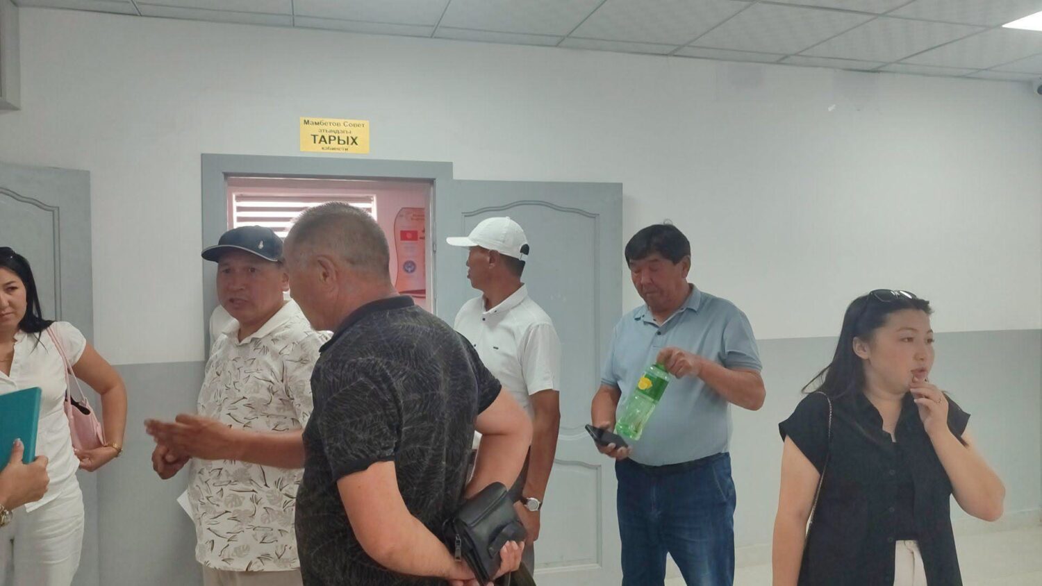 ТАЛАС: ЖАҢЫ ОКУУ ЖЫЛЫНА ДАЯРДЫКТАР КЫЗУУ ЖҮРҮҮДӨ