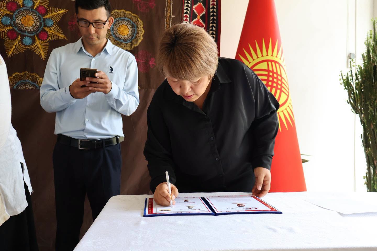 ЮБИЛЕЙЛИК ПОЧТА МАРКАЛАРЫНЫН СЕРИЯСЫ ЧЫГАРЫЛДЫ