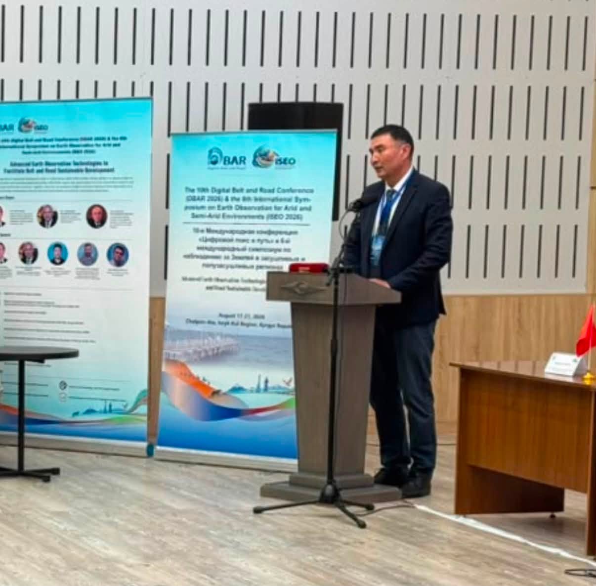 КМТУ ЫСЫК-КӨЛДӨ ӨТКӨН ИРИ ЭЛ АРАЛЫК ИЛИМИЙ ИШ-ЧАРАЛАРДА ИЗИЛДӨӨЛӨРҮНҮН ЖЫЙЫНТЫГЫН СУНУШТАДЫ