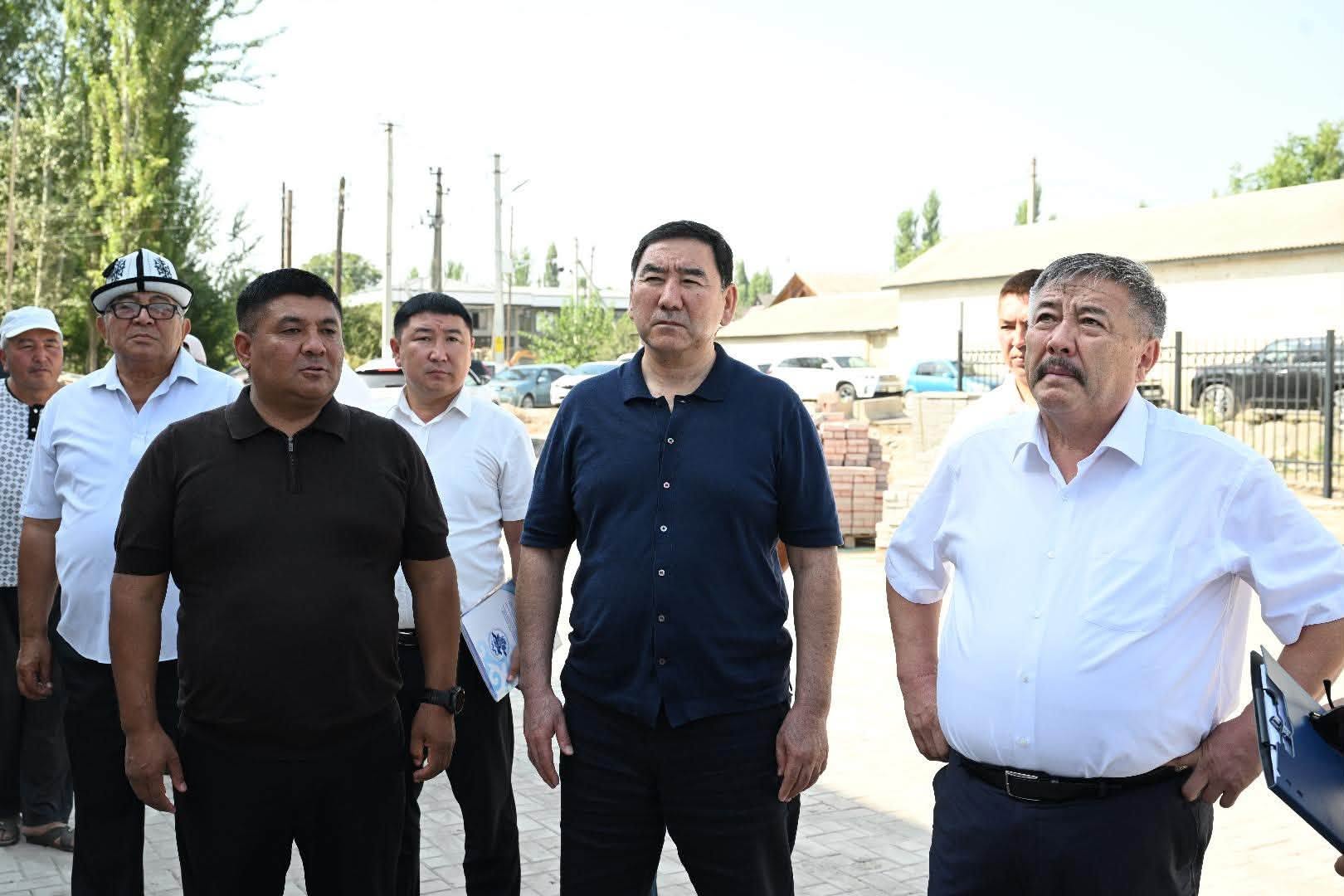 ӨЗГӨН: РАЙОНДОГУ КУРУЛУШ ИШТЕРИ МЕНЕН ДЕПУТАТТАР ТААНЫШТЫ