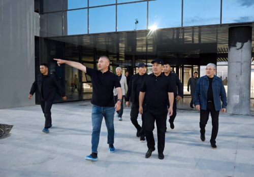 ПРЕЗИДЕНТ ДҮЙНӨЛҮК КӨЧМӨНДӨР ОЮНДАРЫНА ДАЯРДЫКТЫН ЖҮРҮШҮ МЕНЕН ТААНЫШТЫ