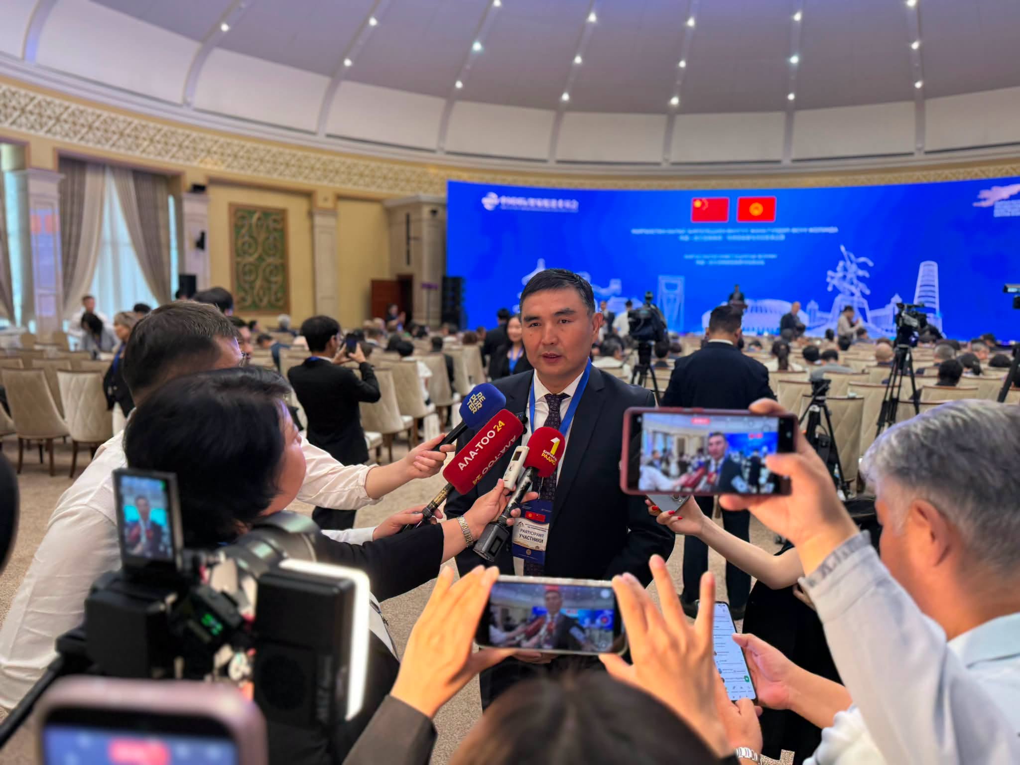 КМТУ МЕНЕН КЫТАЙДЫН CRBC КОМПАНИЯСЫ ИНЖЕНЕРДИК КАДРЛАРДЫ ДАЯРДОО БОЮНЧА КЕЛИШИМГЕ КОЛ КОЮШТУ