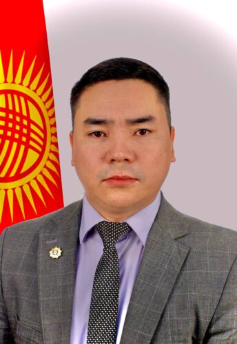ПРЕЗИДЕНТТИН ЖАРЛЫГЫ: 500 МЕКТЕПТЕ ШАХМАТ ИЙРИМИ АЧЫЛАТ
