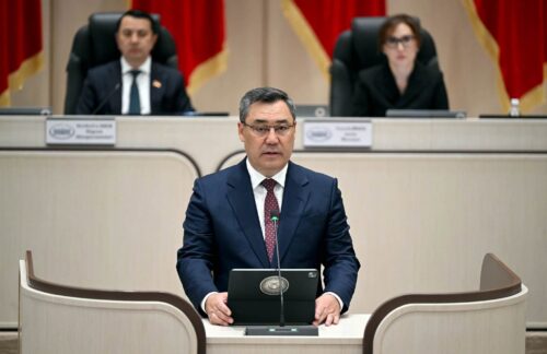 БИЗ ЖАҢЫ КЫРГЫЗСТАНДЫ КУРУУ ЖОЛУНДА ЫКЧАМ ИШ-АРАКЕТТЕРИБИЗ МЕНЕН АЛДЫГА БАРА ЖАТАБЫЗ