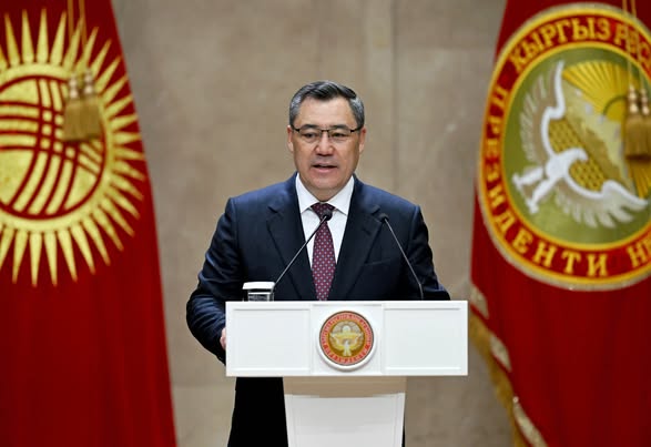 ПРЕЗИДЕНТ ЭМГЕКТИН МЫКТЫЛАРЫН СЫЙЛАДЫ