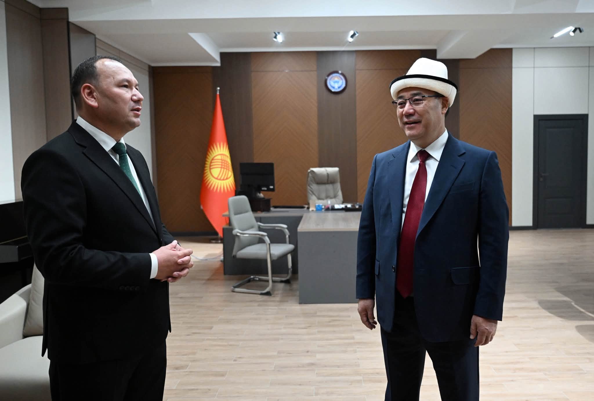 МАДАНИЯТТЫН ЗАМАНБАП ОРДОСУ: ПРЕЗИДЕНТ ИСКУССТВО УНИВЕРСИТЕТИНИН ЖАҢЫ КОРПУСУН АЧТЫ
