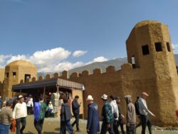 КЫРЧЫН ЖАЙЛООСУНДАГЫ КӨЧМӨНДӨР МАЙРАМЫ