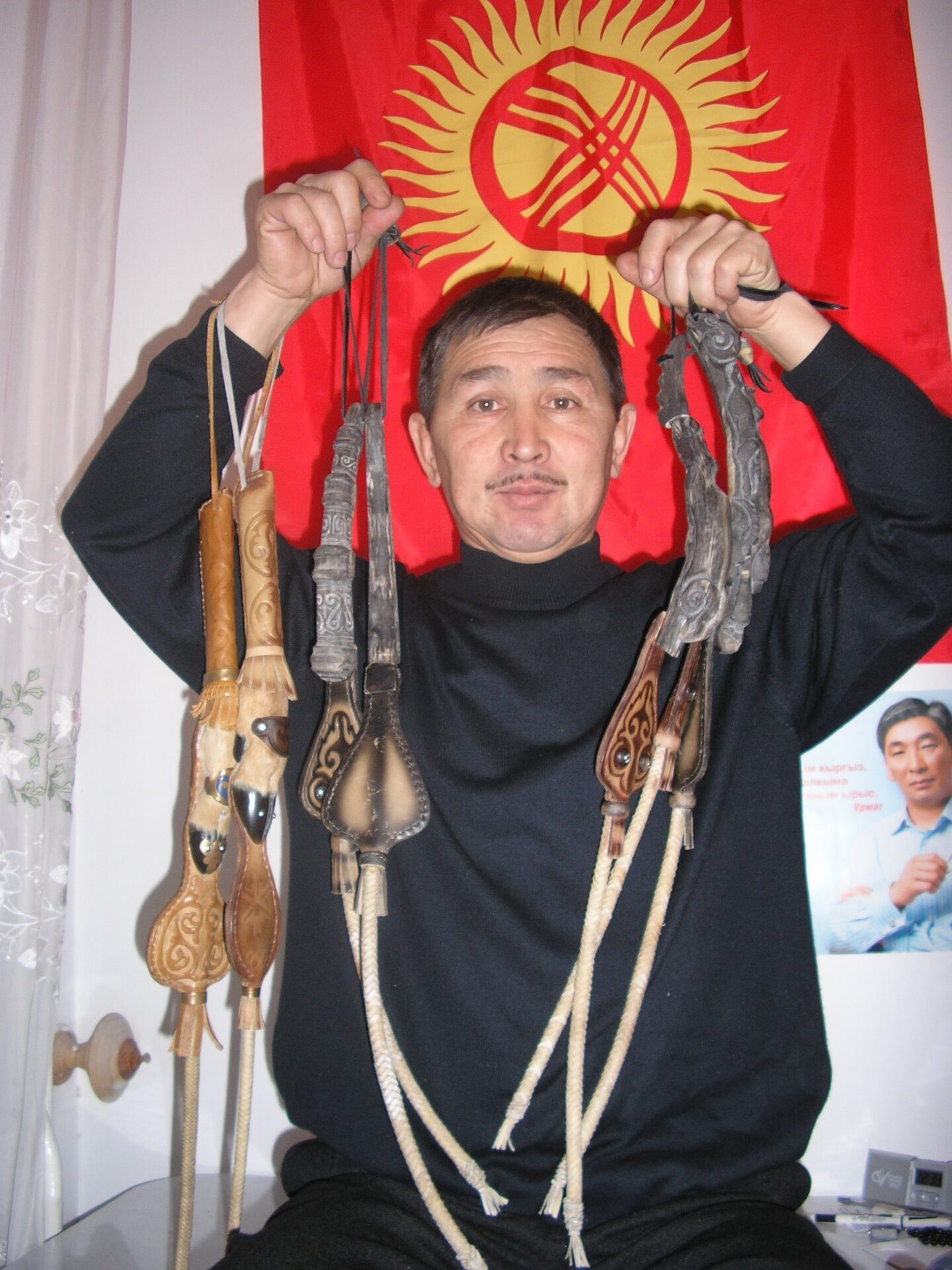 ЖҮРӨГҮНДӨ ОТУ БАР, КОЛУНДА КУТУ, КАСИЕТИ БАР УСТА, МҮНҮШКӨР, ТАЙГАНЧЫ ЭЛЕ...