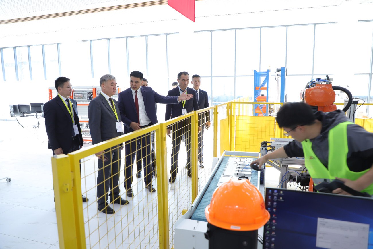 УНИВЕРСИТЕТ 4.0ГӨ КАРАЙ ЖОЛ: ОШМУНУН ТАЖРЫЙБАСЫ