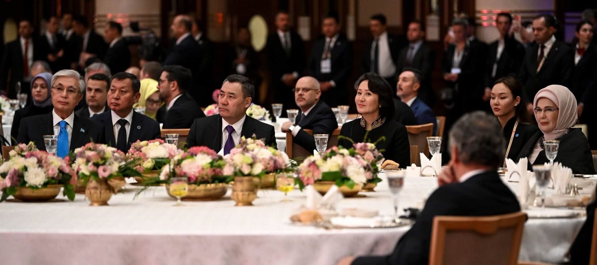 С.ЖАПАРОВ ТҮРК ДҮЙНӨСҮНҮН ЖОГОРКУ ОРДЕНИ МЕНЕН СЫЙЛАНДЫ