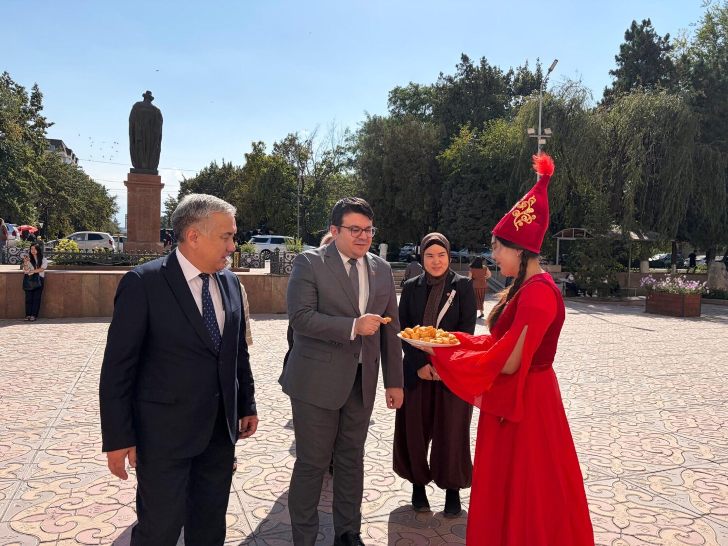 TİKA УЛУТТУК УНИВЕРСИТЕТТЕ