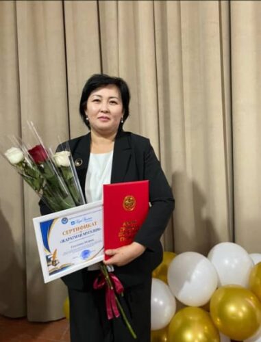 БҮГҮНКҮ МЕТОДИСТ  — МЕНТОР ЖАНА МОДЕРАТОР