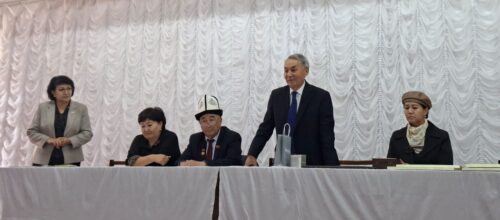 Жайыл районунун алдыңкы агартуу ишмерлери алтын саат, медаль, грамота менен сыйланды